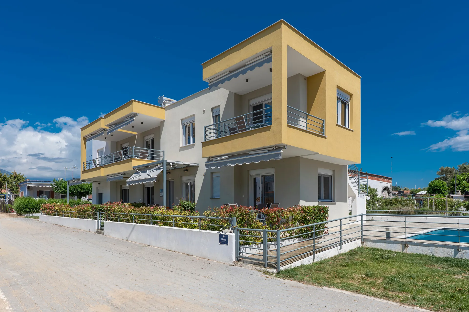 Sea La Vie Villas-Vile